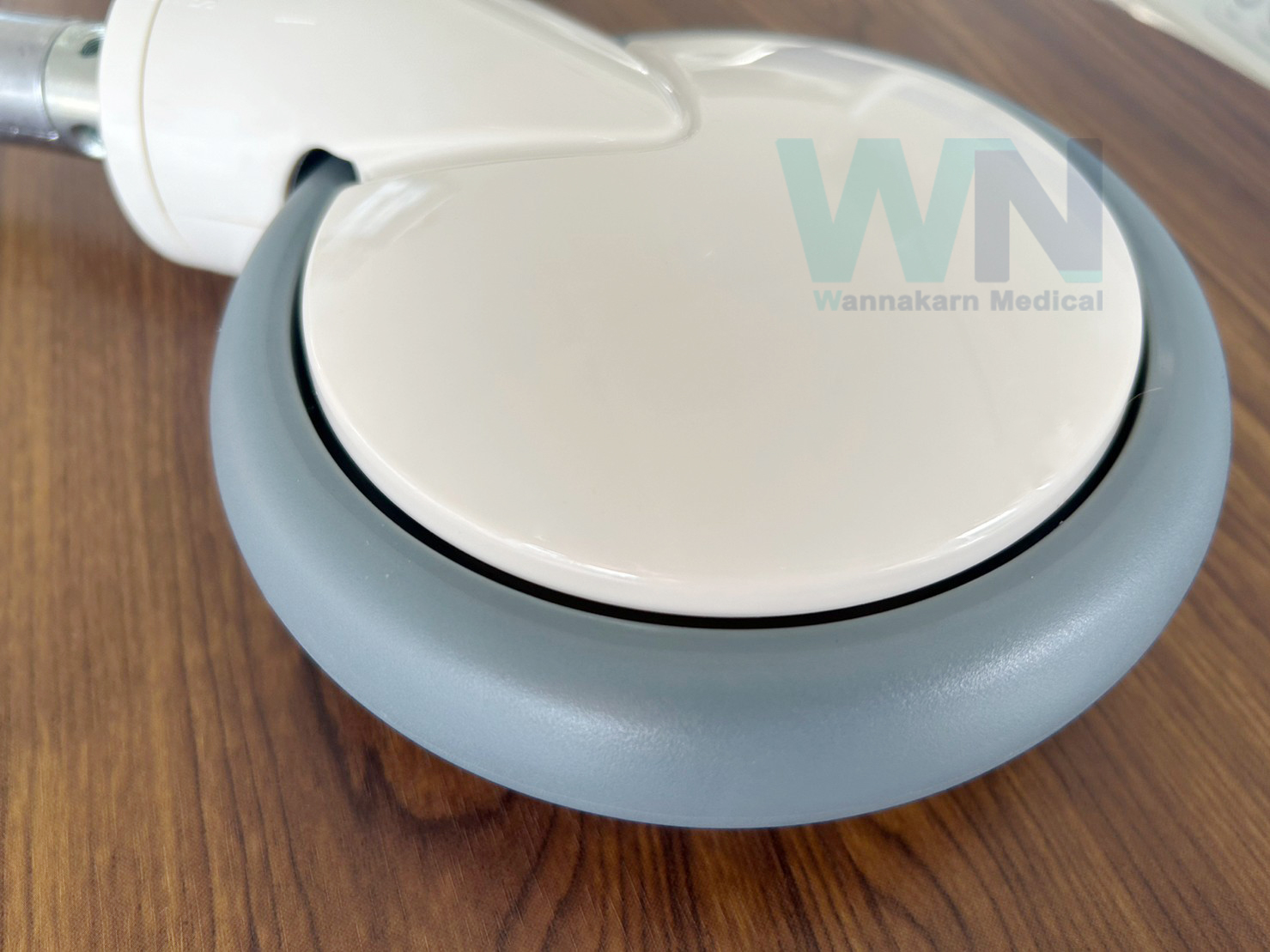 ลูกล้อ ขนาด 6 นิ้ว แกนยาว ระบบล็อค 2 ระบบ (ล็อค/ปลดล็อค)