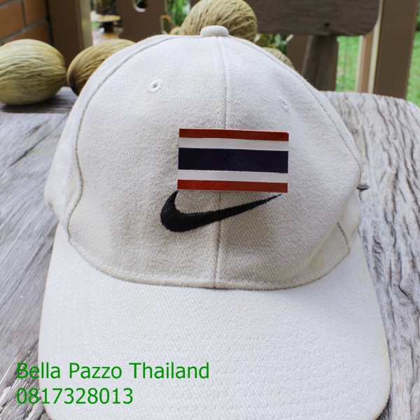 เข็มกลัดธงชาติขนาด 2.5X4.5 cm. เชียร์ทีมไทย หนังแท้ทำมือ แฮนด์เมด