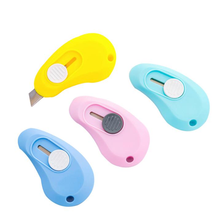 คัตเตอร์จิ๋ว ชิ้นละ 8 บาท ✔️พร้อมส่ง Ohwowshop เครื่องเขียน