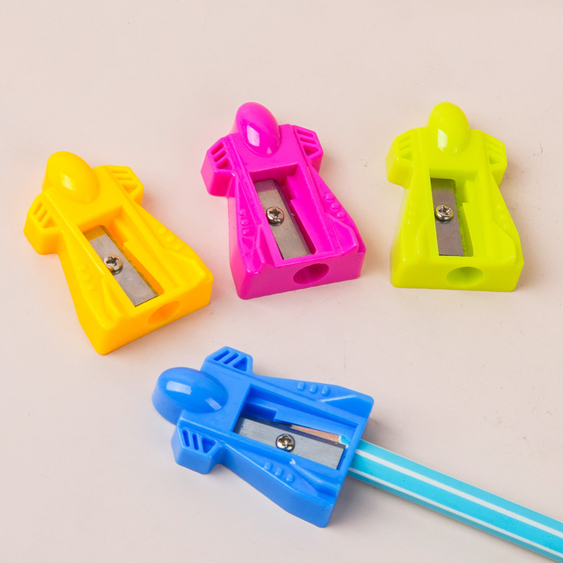 ⭐กบเหลา⭐รูปทรงตัวการ์ตูน หลากสี ( สินค้าเลือกสี ) ชิ้นละ 2 บาท ✔️พร้อมส่ง Ohwowshop เครื่องเขียน กบ กบเหลาดินสอ