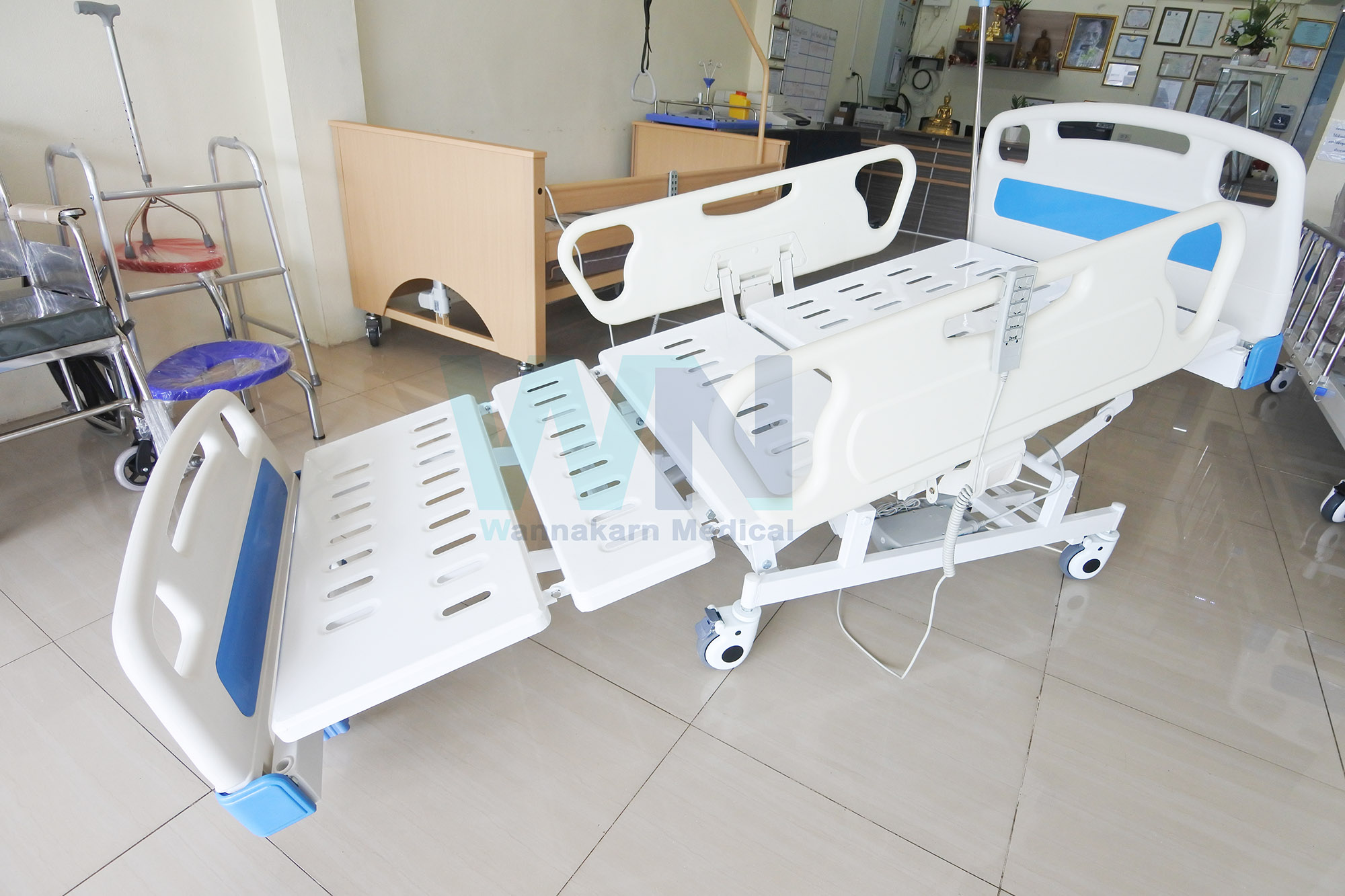 Medical Bed MK-E-02 เตียงผู้ป่วยปรับไฟฟ้า 3 ฟังก์ชั่น ราวปีกนก
