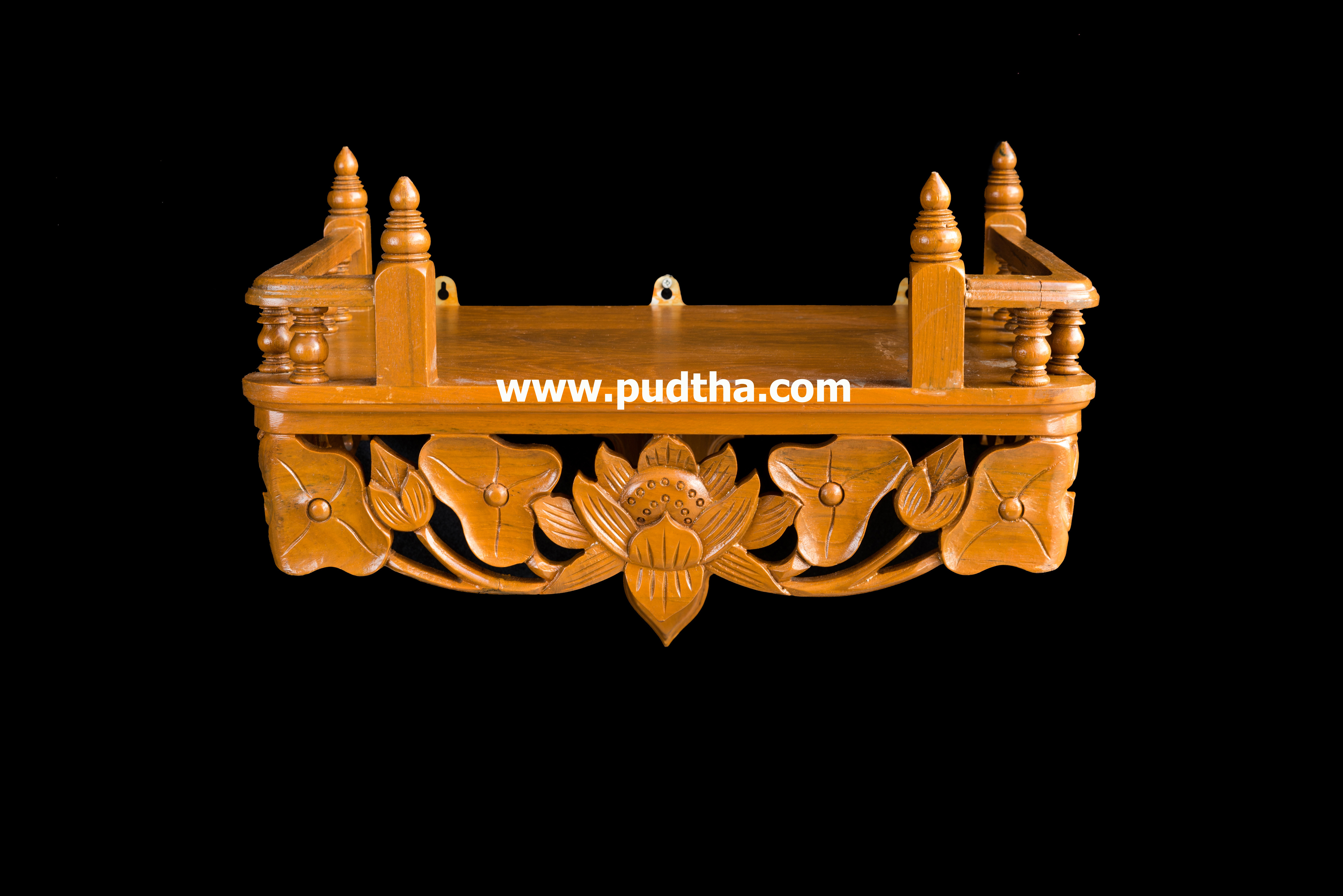 หิ้งพระไม้สักแกะลายดอกบัว