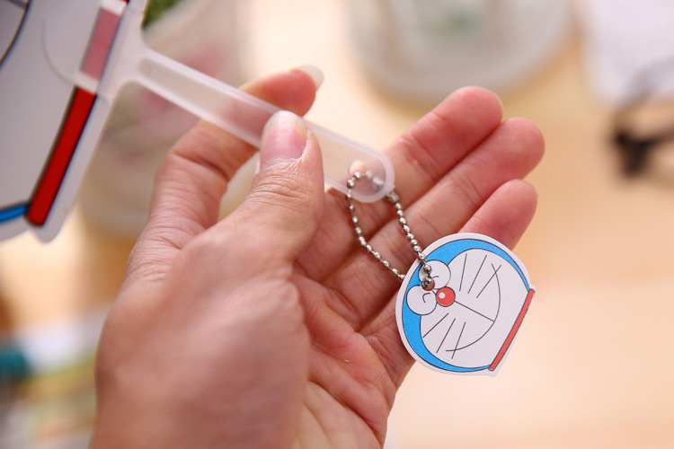 พัดลาย ลิขสิทธิ์ ชิ้นละ 5 บาท พร้อมส่ง (🎲สุ่มลายสุ่มสี) Ohwowshop