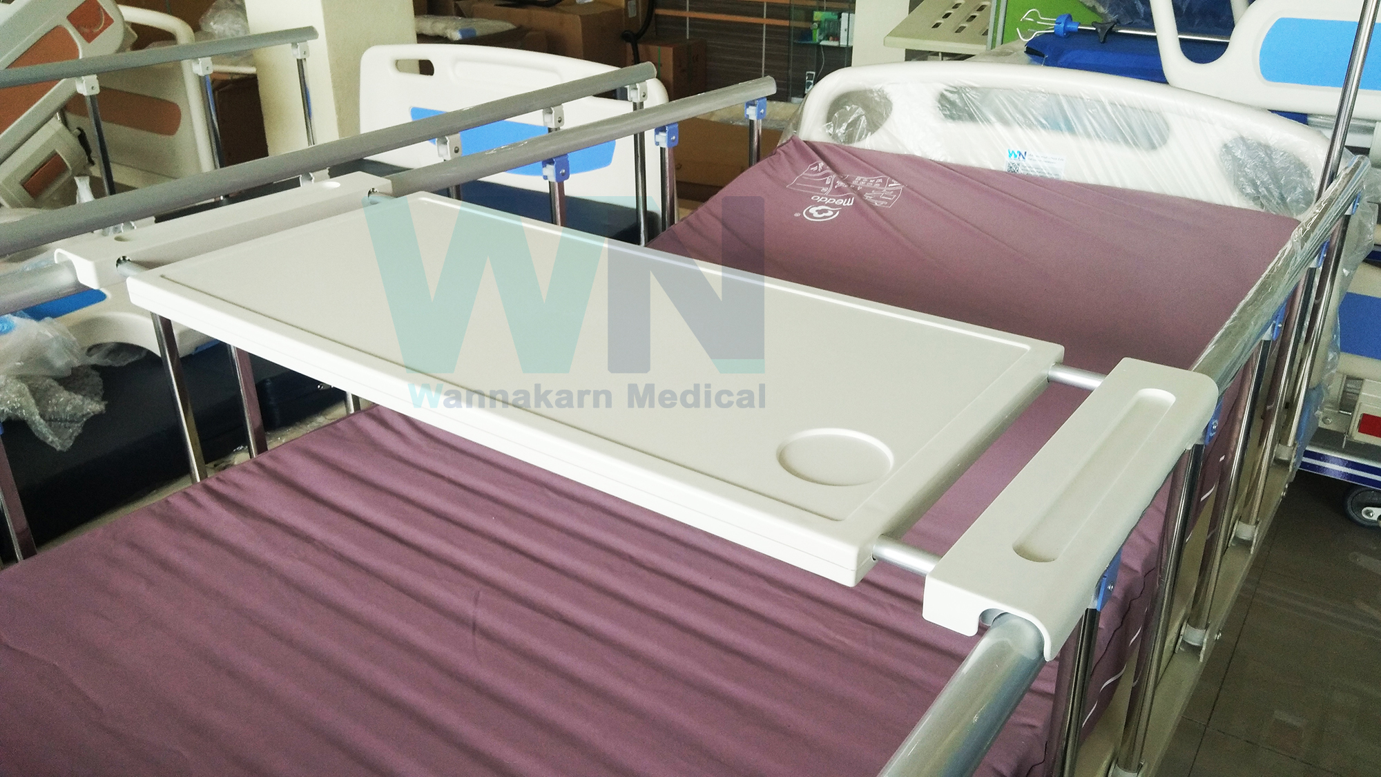 ถาดคร่อมเตียง สำหรับราวสไลด์