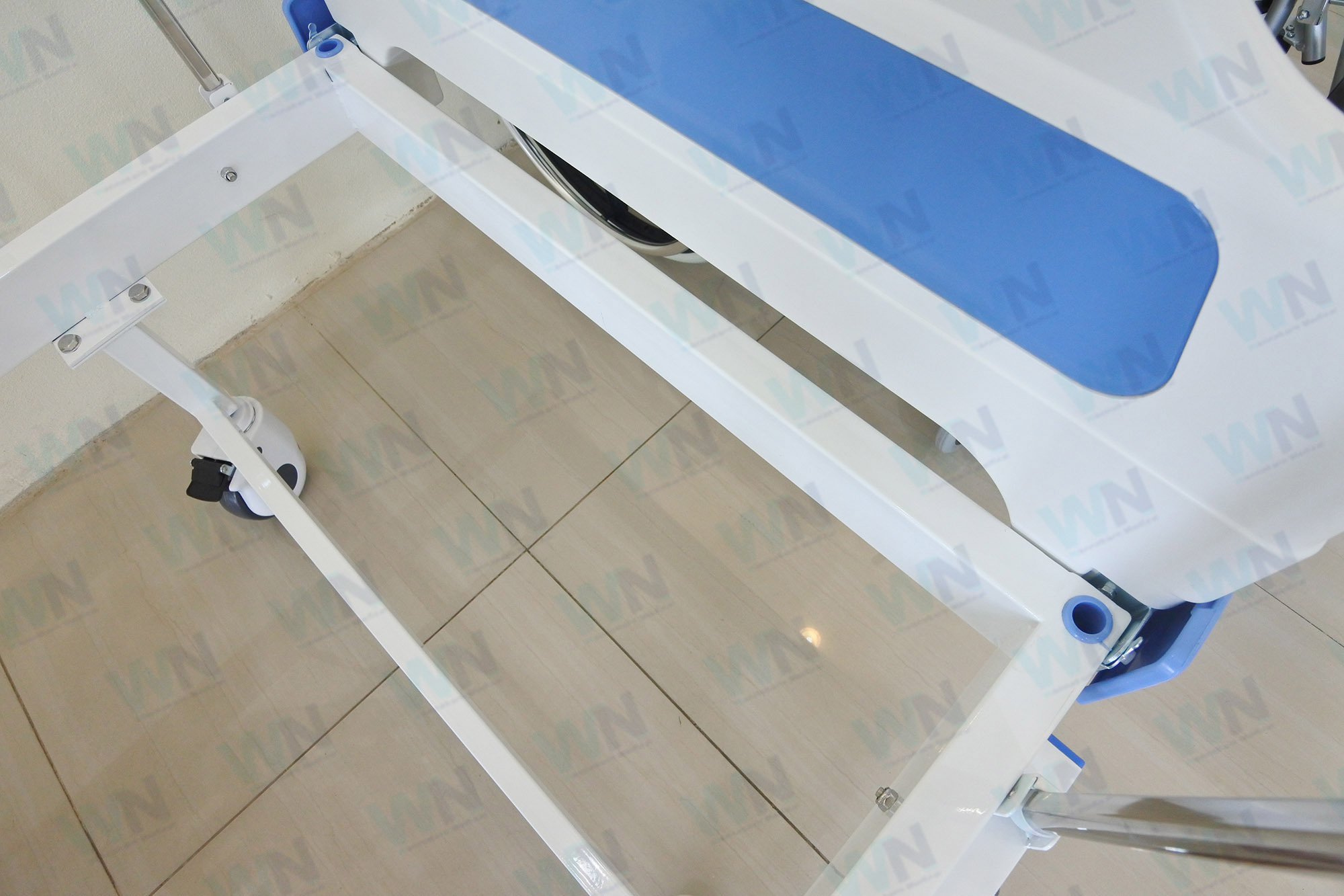 Medical Bed MK-B-01 เตียง 2 ไกร์ พร้อมเบาะสี่ตอน