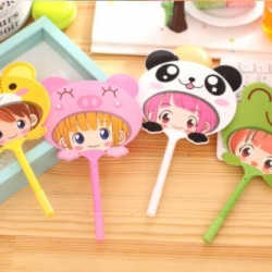 ปากกาลูกลื่นพัดลายหน้าเด็ก [สีน้ำเงิน] ด้ามละ 3 บาท Ohwowshop