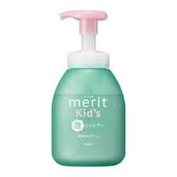 Kao Merit Kids Foaming Shampoo 330 ml.
