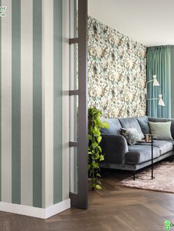 วอลเปเปอร์ติดผนังลายทาง สีเขียวสลับขาว