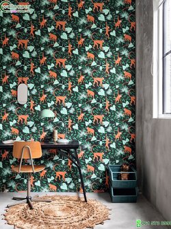 วอลเปเปอร์ห้องนั่งเล่น ลายลิงสีส้ม ใบไม้สีเขียว