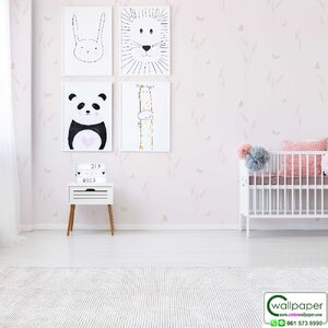 วอลเปเปอร์ห้องนั่งเล่นลายดอกไม้ ผีเสื้อ พื้นสีชมพูอ่อน