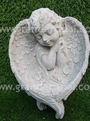 กามเทพติดผนัง