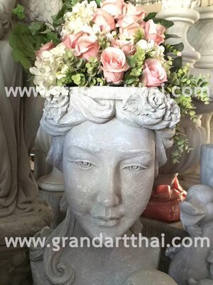 วีนัสกระถางต้นไม้ ใหญ่